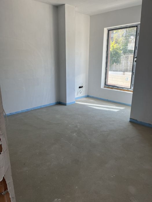 Продава се Къща в Варна, Базар Левски - 250 кв.м за 1400 €/кв.м - Снимка #16