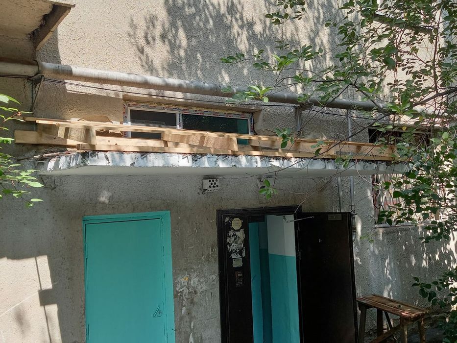 ремонт  крыши (устранение протечек)