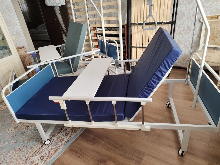 Многофункциональная медицинская кровать