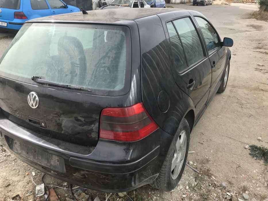 Голф 4 на части 1.6 бензин Golf 4 an chasti