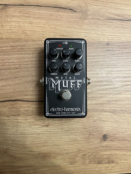 Pedala de delay Mooer D7 + Pedala distors EHX Nano Metal Muff