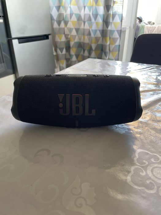 Продам колонку JBL