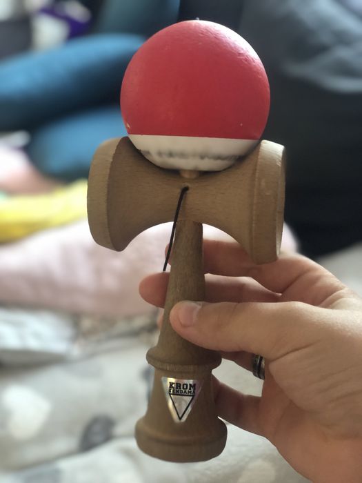 Kendama krom pop red sticky