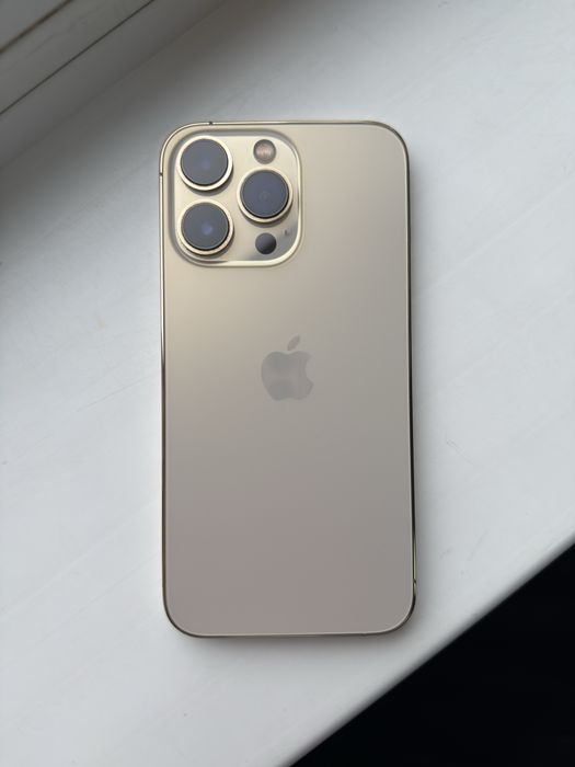 iPhone 13 Pro Gold – 128 GB – Stare excelentă