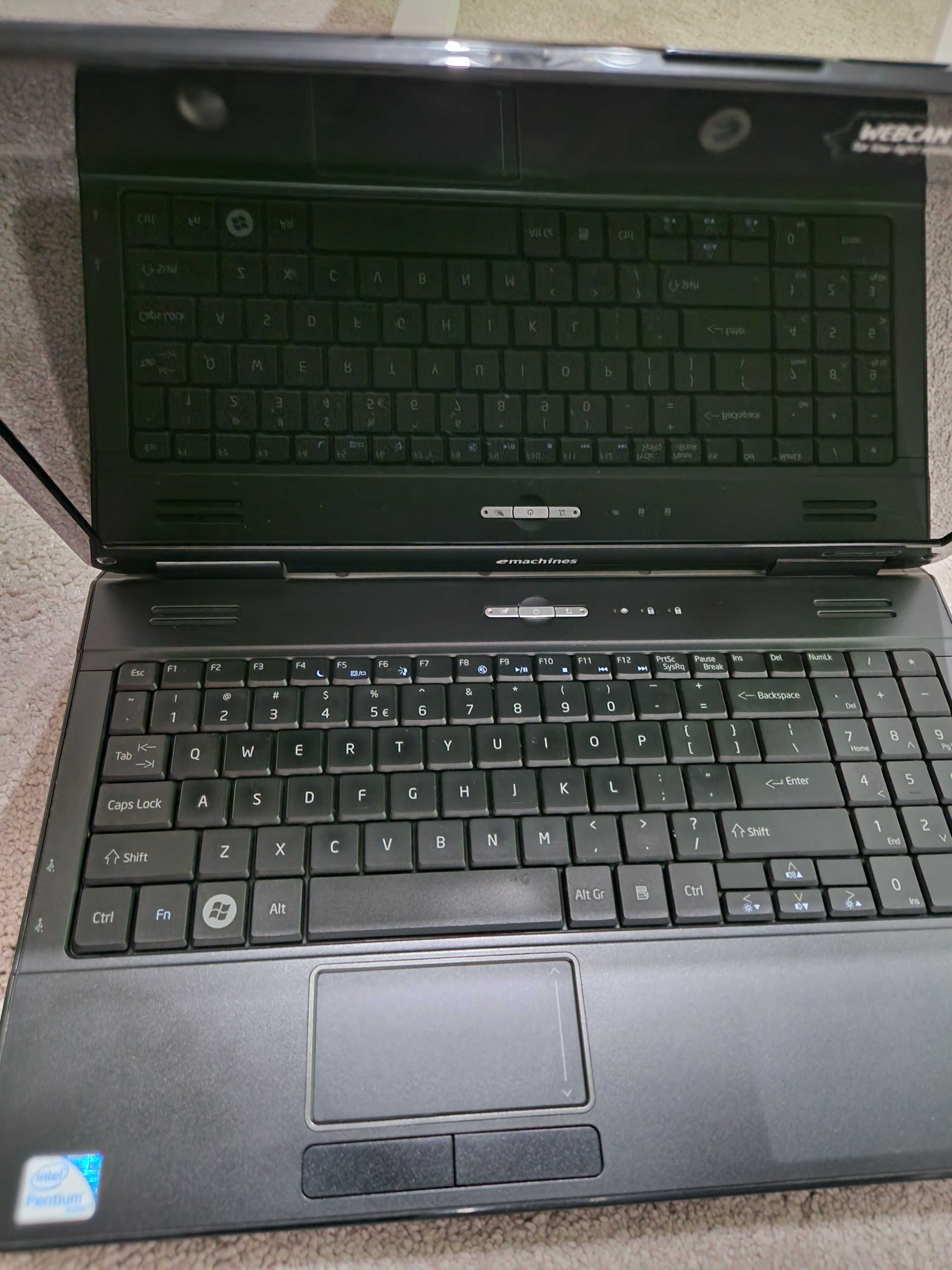 Laptop Acer Emachines E725