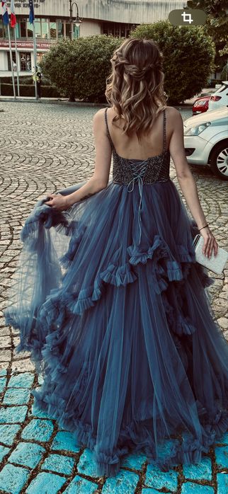 Продавам балната си рокля