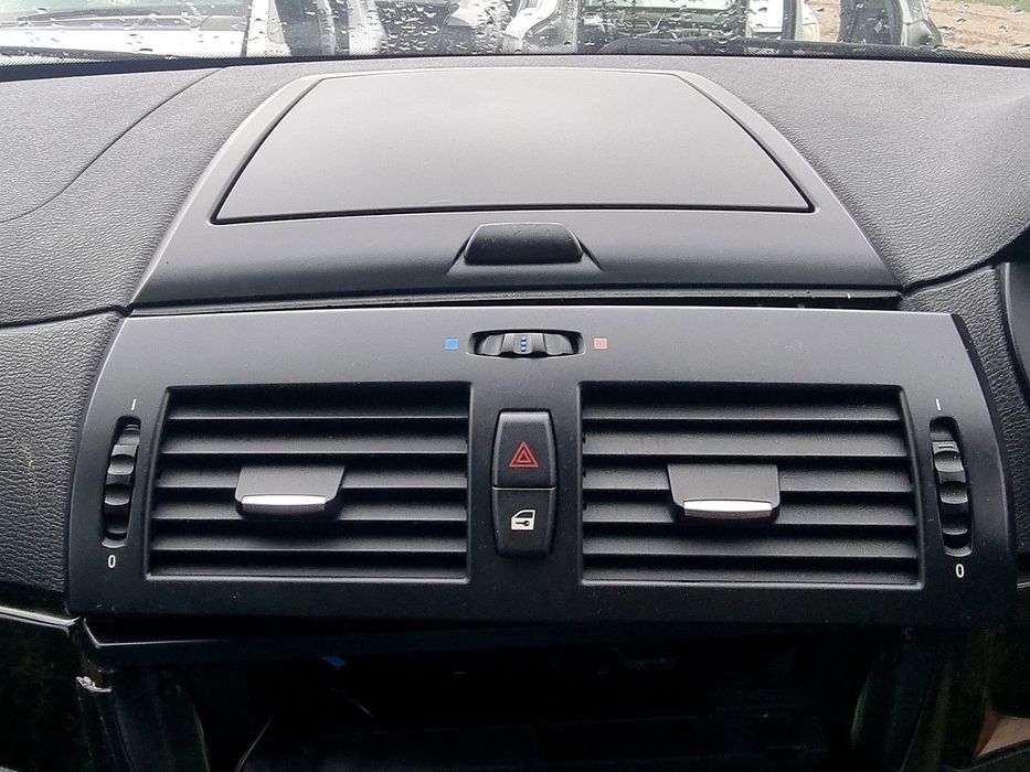 Grila aerisire centrala Bmw X3 (E83) [Fabr 2003-2009] 2.0 N47D 130 KW