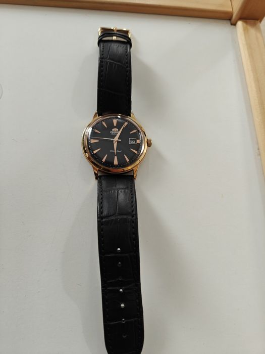 Vând Orient Automatic