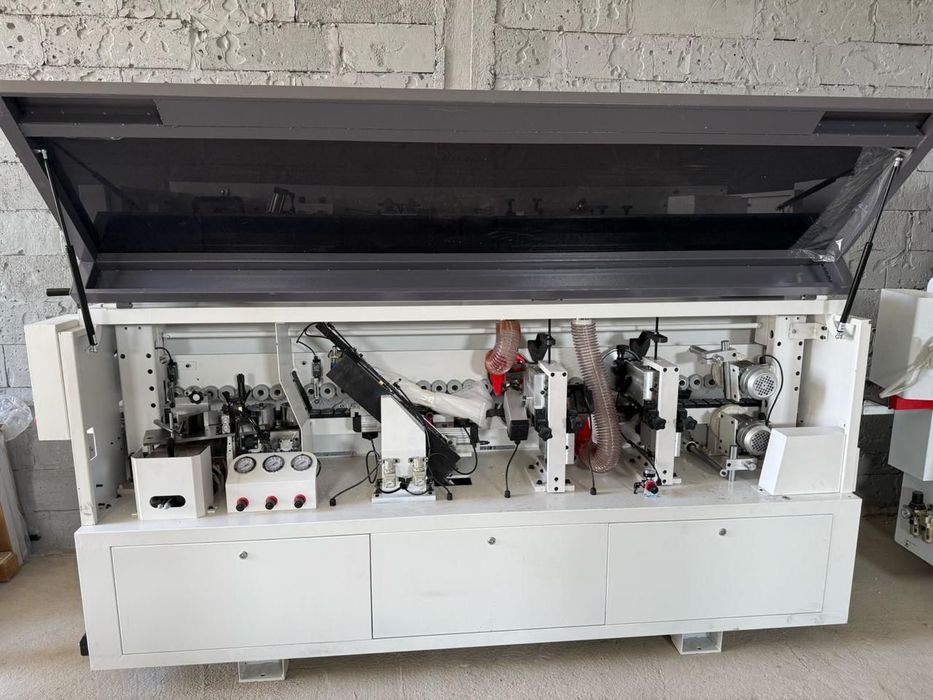 Автоматический кромкооблицовочный станок