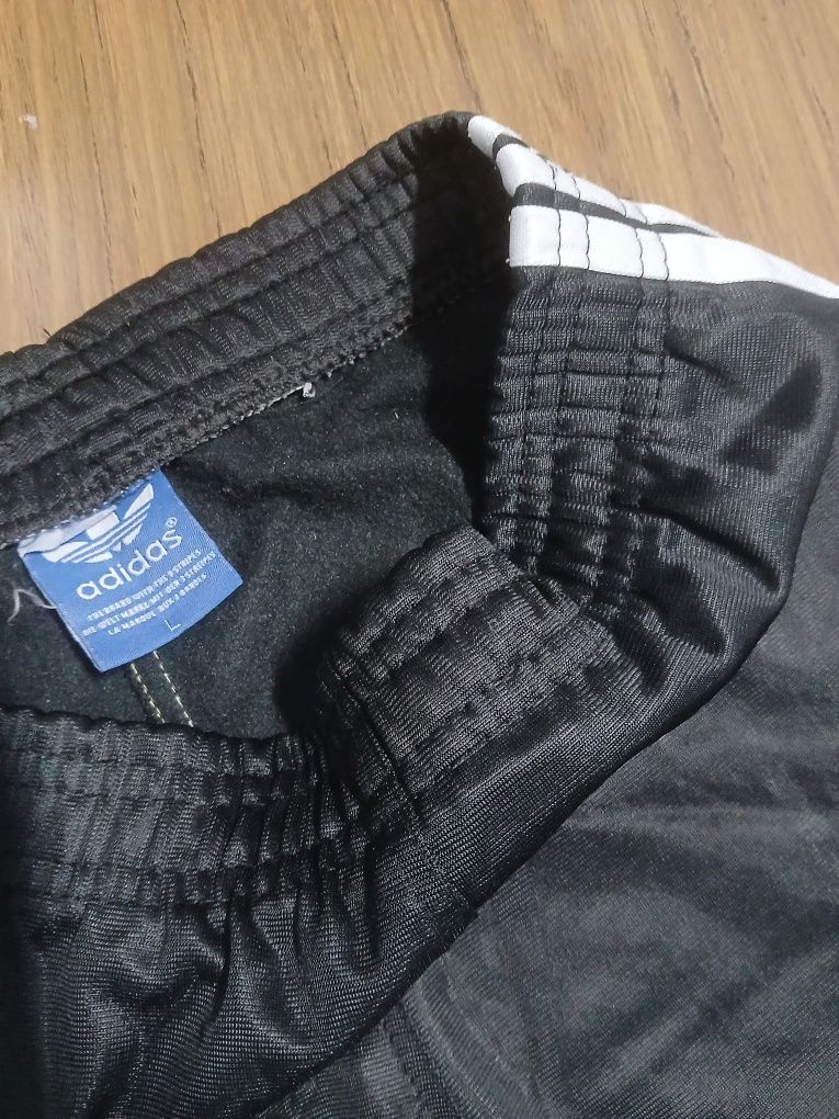 Оригинални Adidas:долнище и блуза.
