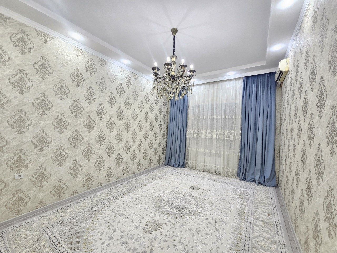 Срочно сотаман квартира яанги дархон