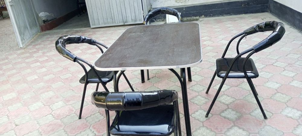 СРОЧНО: Сотилади Стол стул комплект 600 минг