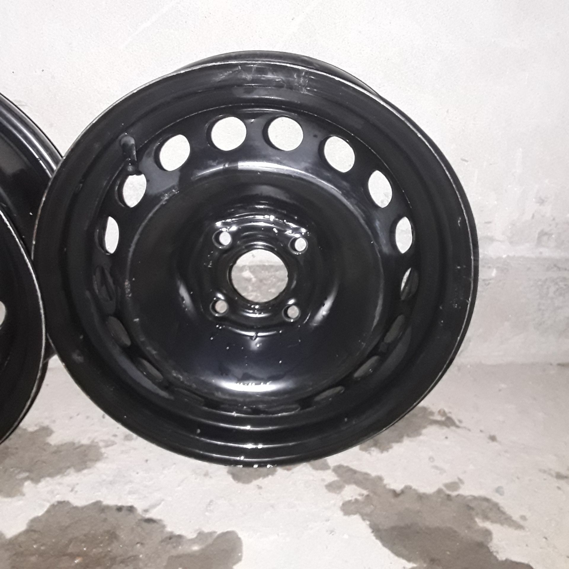 Cobalt radno‘y diskai kalpaklari bilan 4 ta