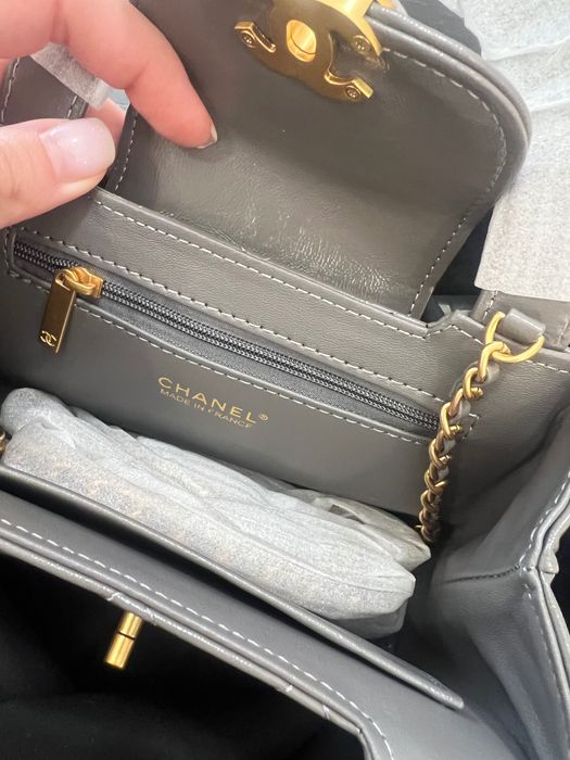 Сива чанта chanel