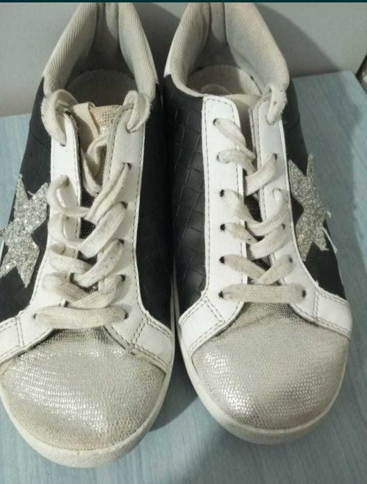 Teniși din piele ecologica mărimea 38