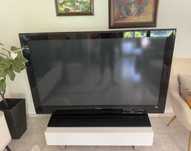 Panasonic 65 инча телевизор