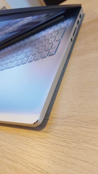 Ultrabook ASUS ZenBook 15.6 inch 4K IPS, Intel i7 6700HQ, 16GB DDR4