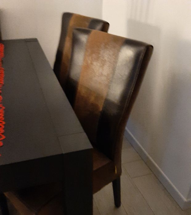 Masa living cu 6 scaune