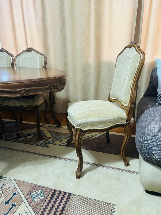 Стол из чистого дерева! в комплекте со стульями!