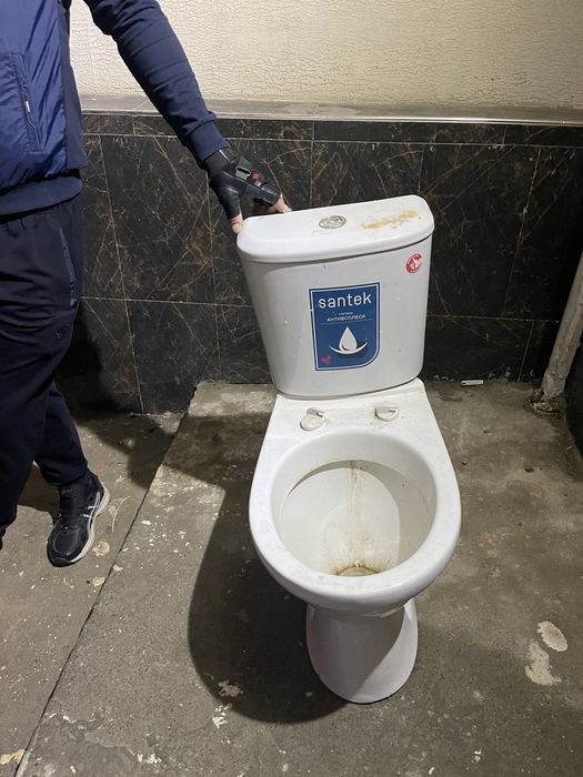 Продается унитаз