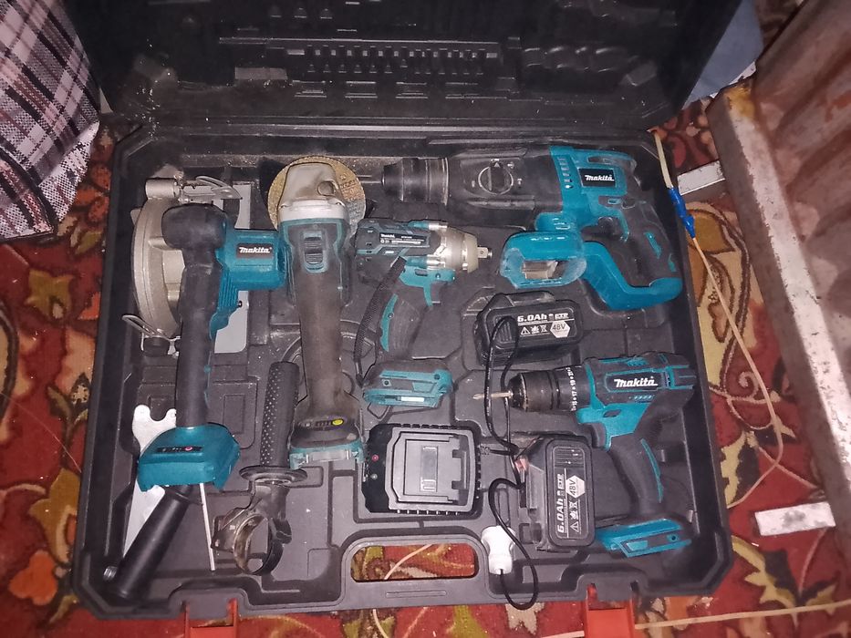 Продам набор электроинструмент 5 в 1