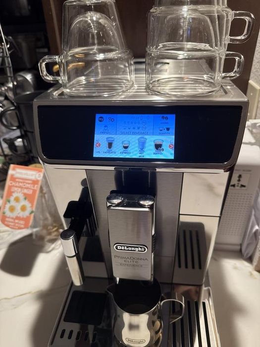 Кофемашина автоматическая DeLonghi ECAM 650.55.MS ! Отличное качество!