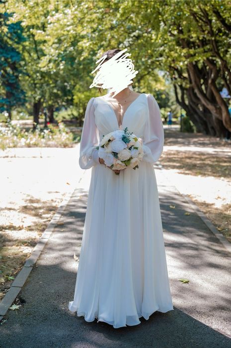 Vând rochie de mireasă lejeră