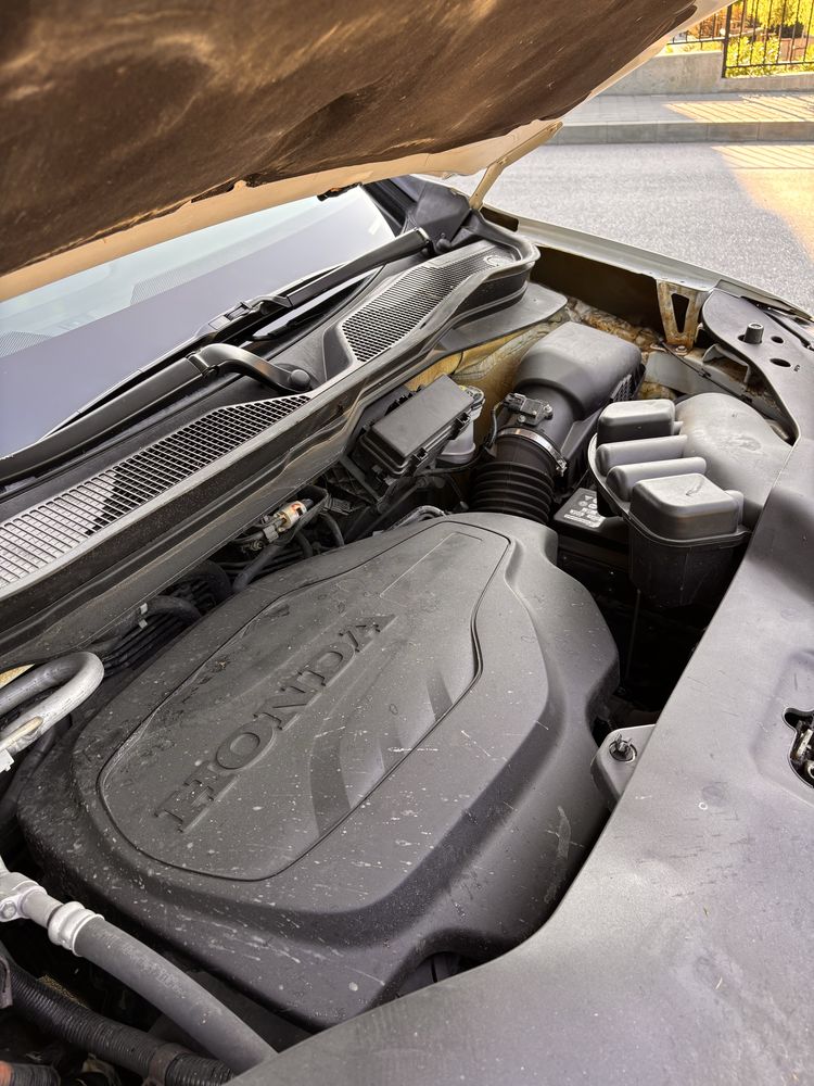 Honda Passport Touring AWD