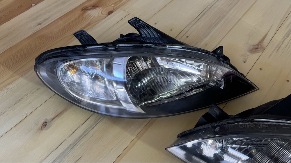 Фары передние жентра