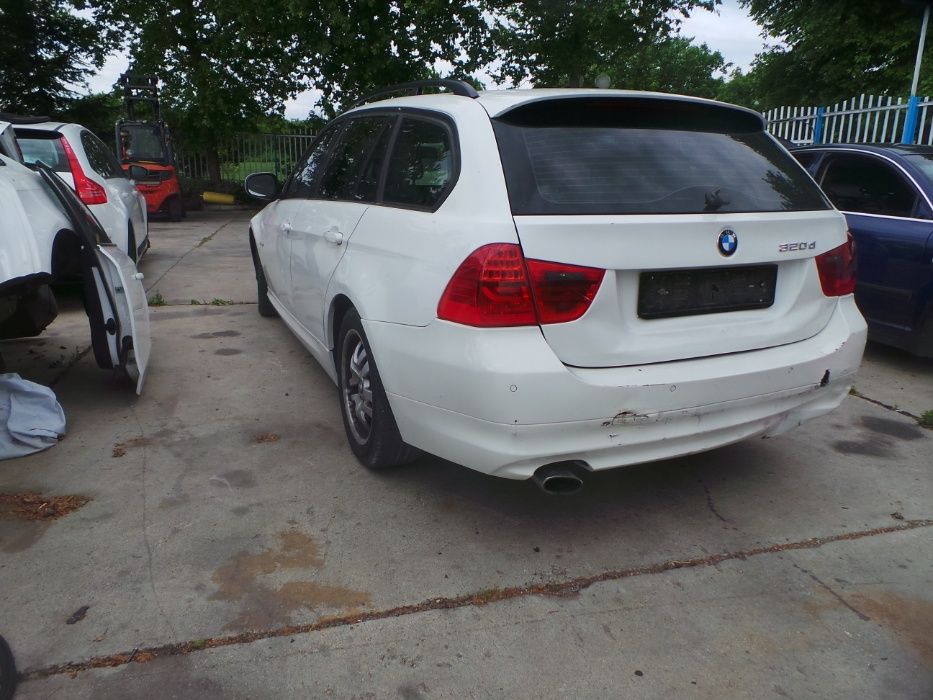 BMW 320D E91 2010г