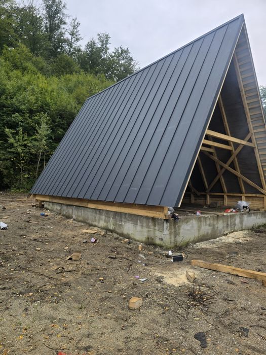 Acoperișuri, case ,foișoare, magazii, cabane tip A frame