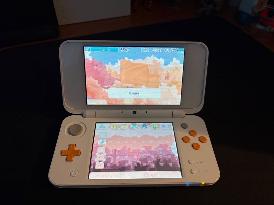 Конзола Nintendo 2DS Xl