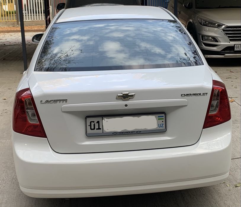 Lacetti 1,8 автомат 3поз, готовы рассмотреть цену реального покупателя