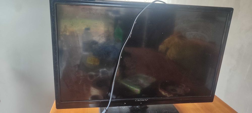 Малък телевизор Crown