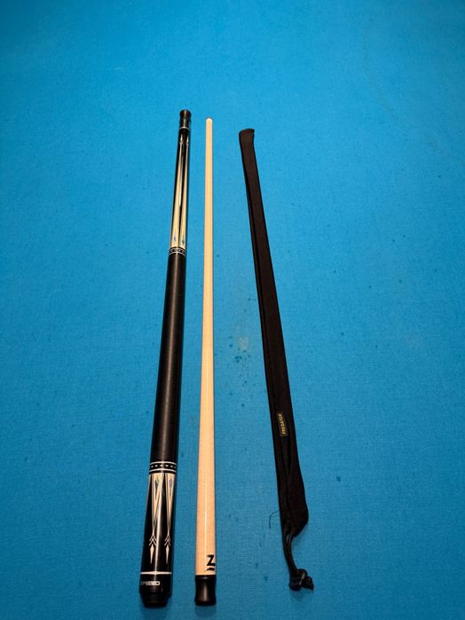 Vând tac biliard Predator