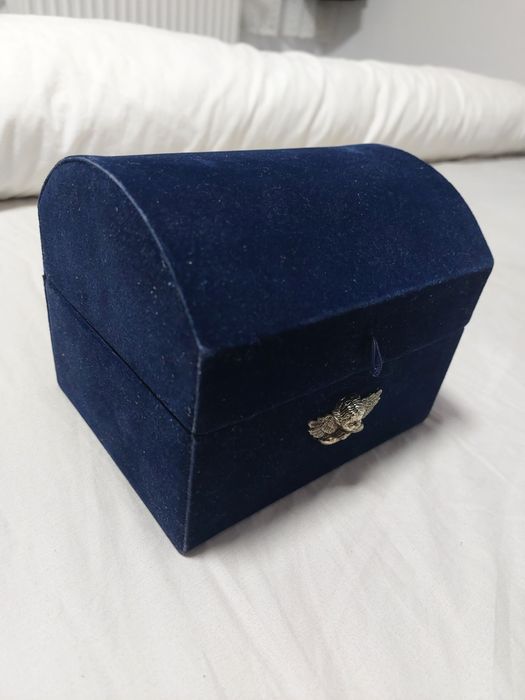 Cutie bijuterii+ bijuterii deosebite