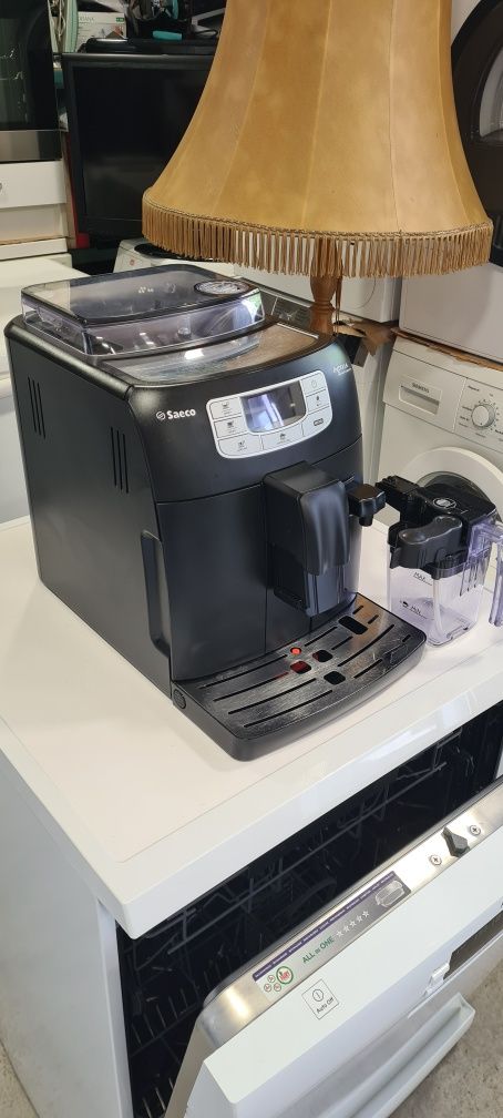 Кафеавтомат Saeco Intelia One touch Cappuccino HD8753