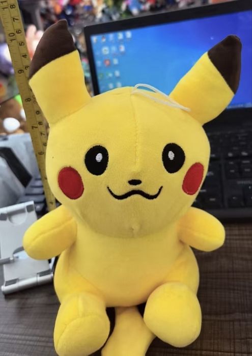 Плюшен Пикачу 30см, плюшена играчка Покемон