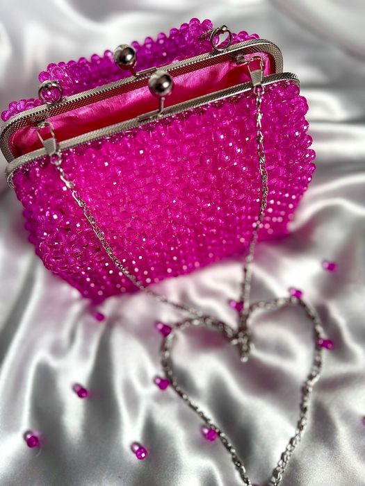 Дамска чанта в циклама ръчна изработка