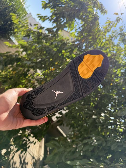Jordan 4 Yellow Thunder marime 41, 42, citeste descrierea