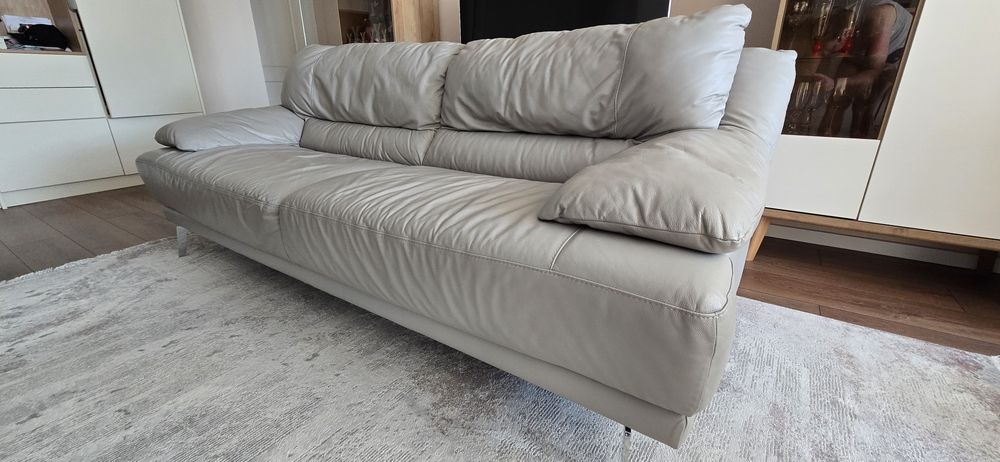 Canapea fixa din piele 3 locuri