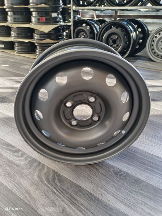 Продам НОВЫЕ железные штампованные диски на R15 4/100