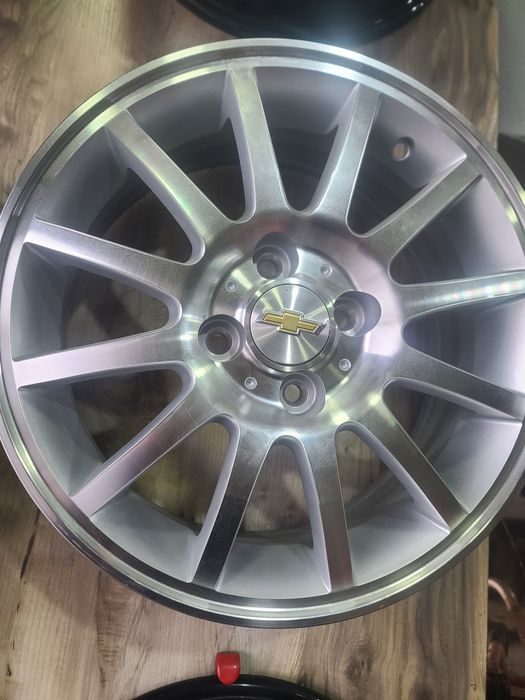 Optra R15 yangi saka diska sotiladi