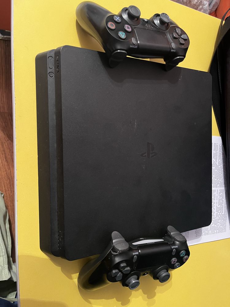 Ps 4  б/у ішінде 4 ойны бар