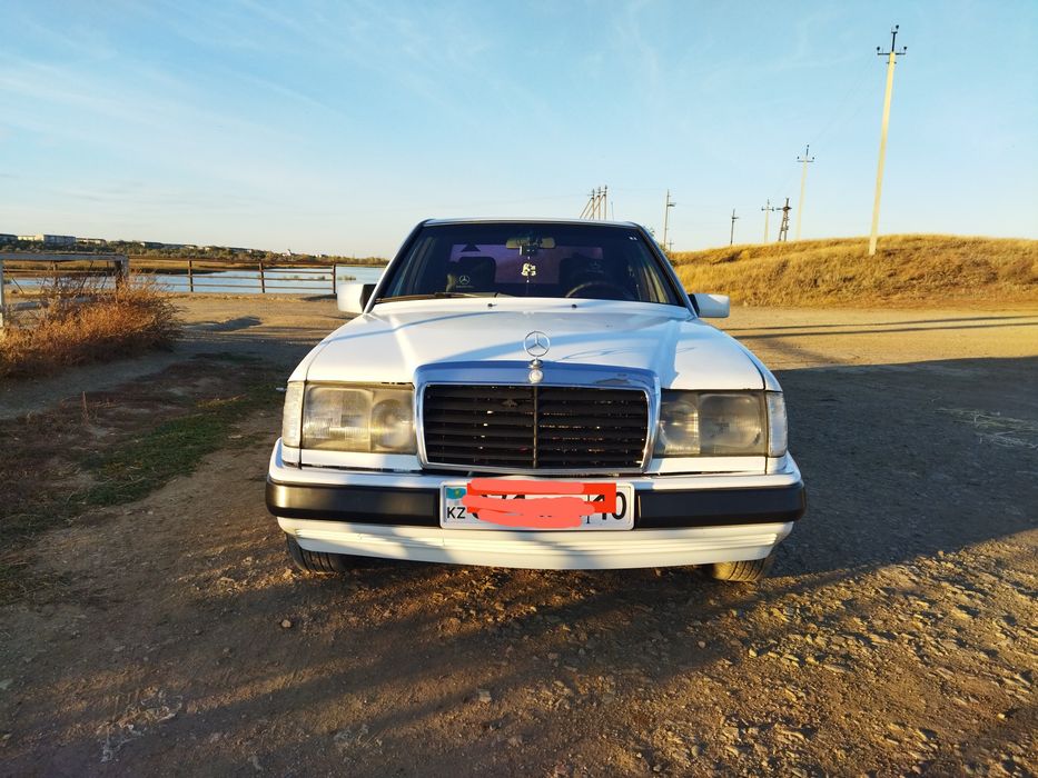 Продам мерседес Е200.