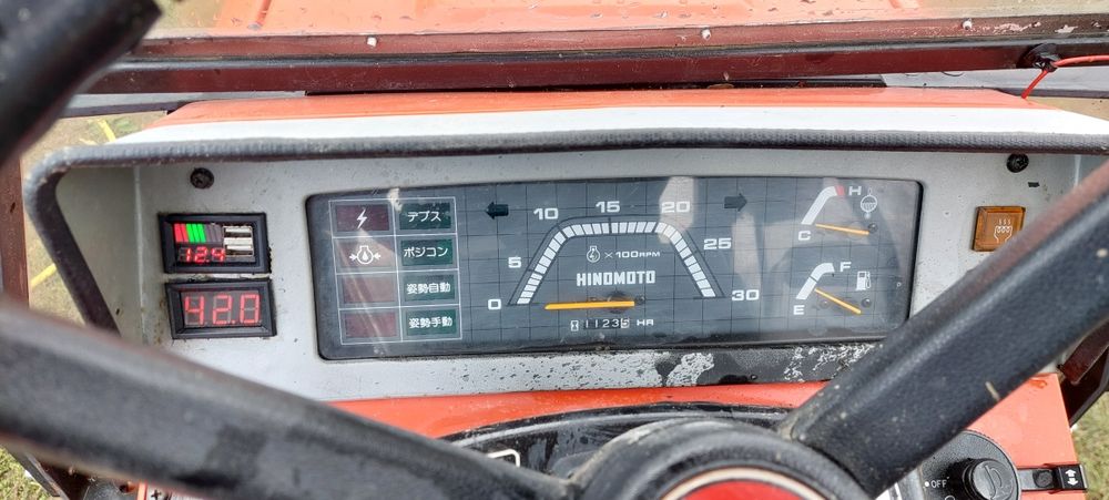 Vand Tractor 24 cp  4x4 plug si freza