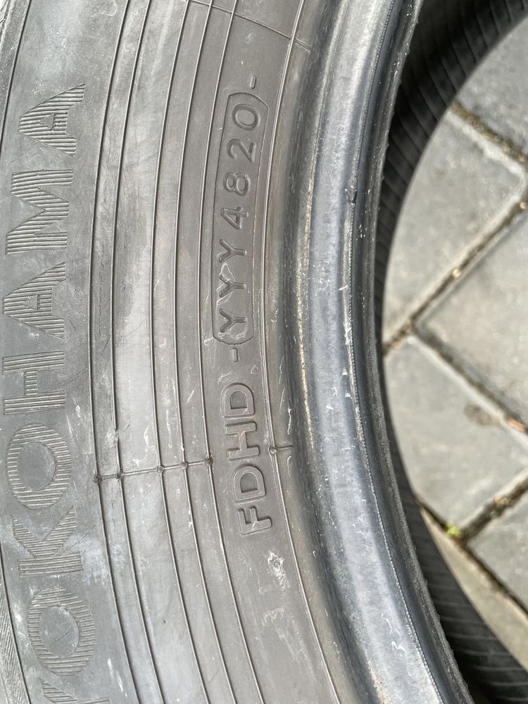 Anvelope vara YOKOHAMA 225/60R18 100VBluEarth RV-02