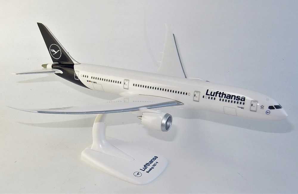 BOEING 787-9 Dreamliner LUFTHANSA Macheta avion Scara 1:200
