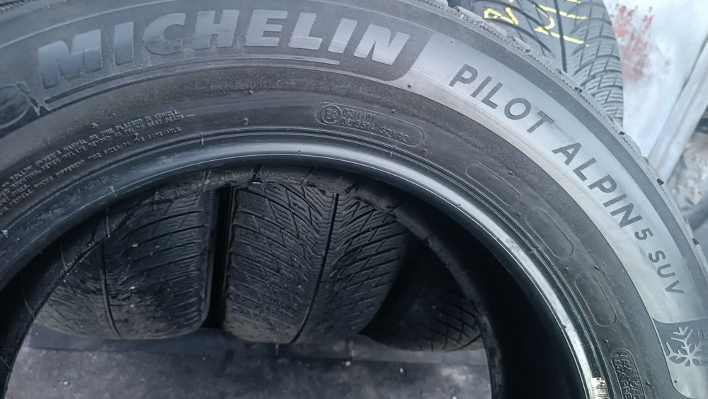 225/65/17 Michelin