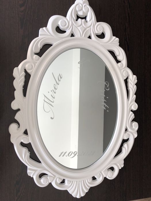 Oglinda de mireasa personalizata gravata  cu numele  si data nunti